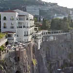 Bellevue Syrene Hotel