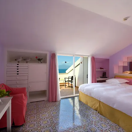 Bellevue Syrene Hotel