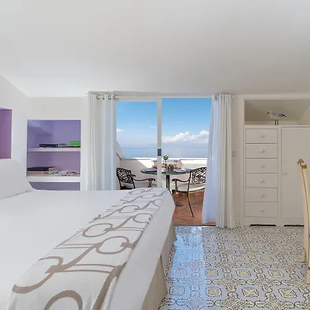 Hotel Bellevue Syrene 5*