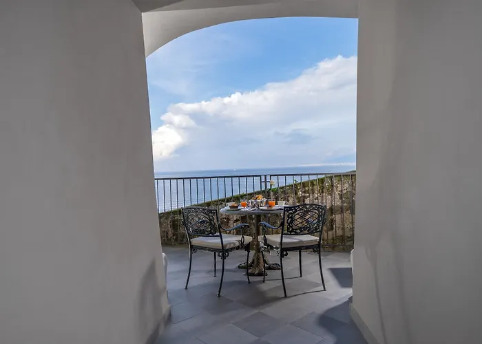 Bellevue Syrene Hotel 5*