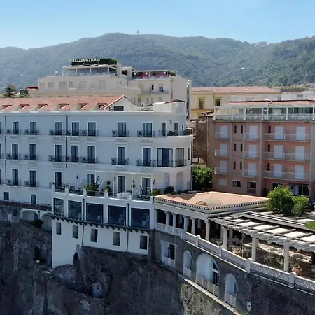 Bellevue Syrene Hotel