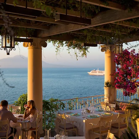 Bellevue Syrene Hotel 5*